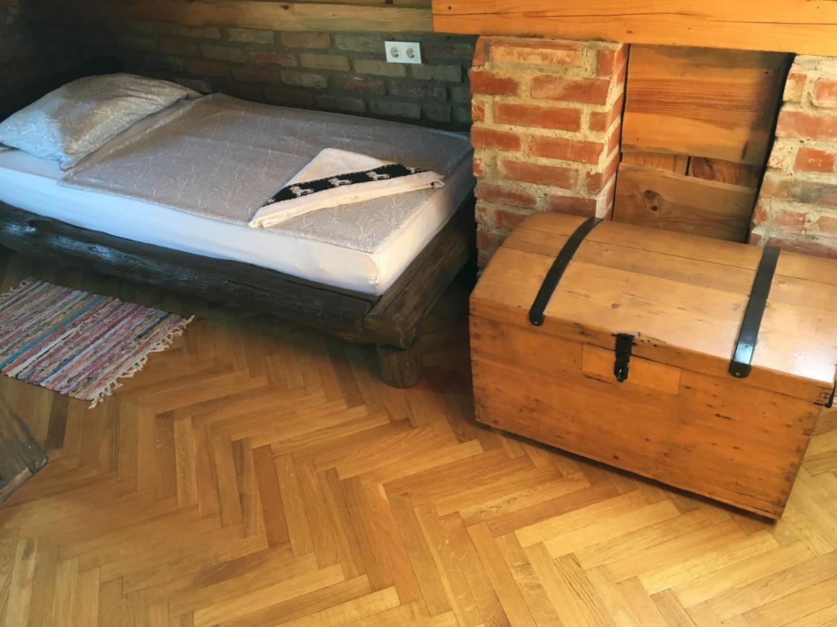 Matanovi Dvori Villa Slavonski Brod Exteriör bild