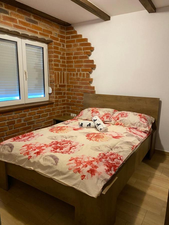 Matanovi Dvori Villa Slavonski Brod Exteriör bild