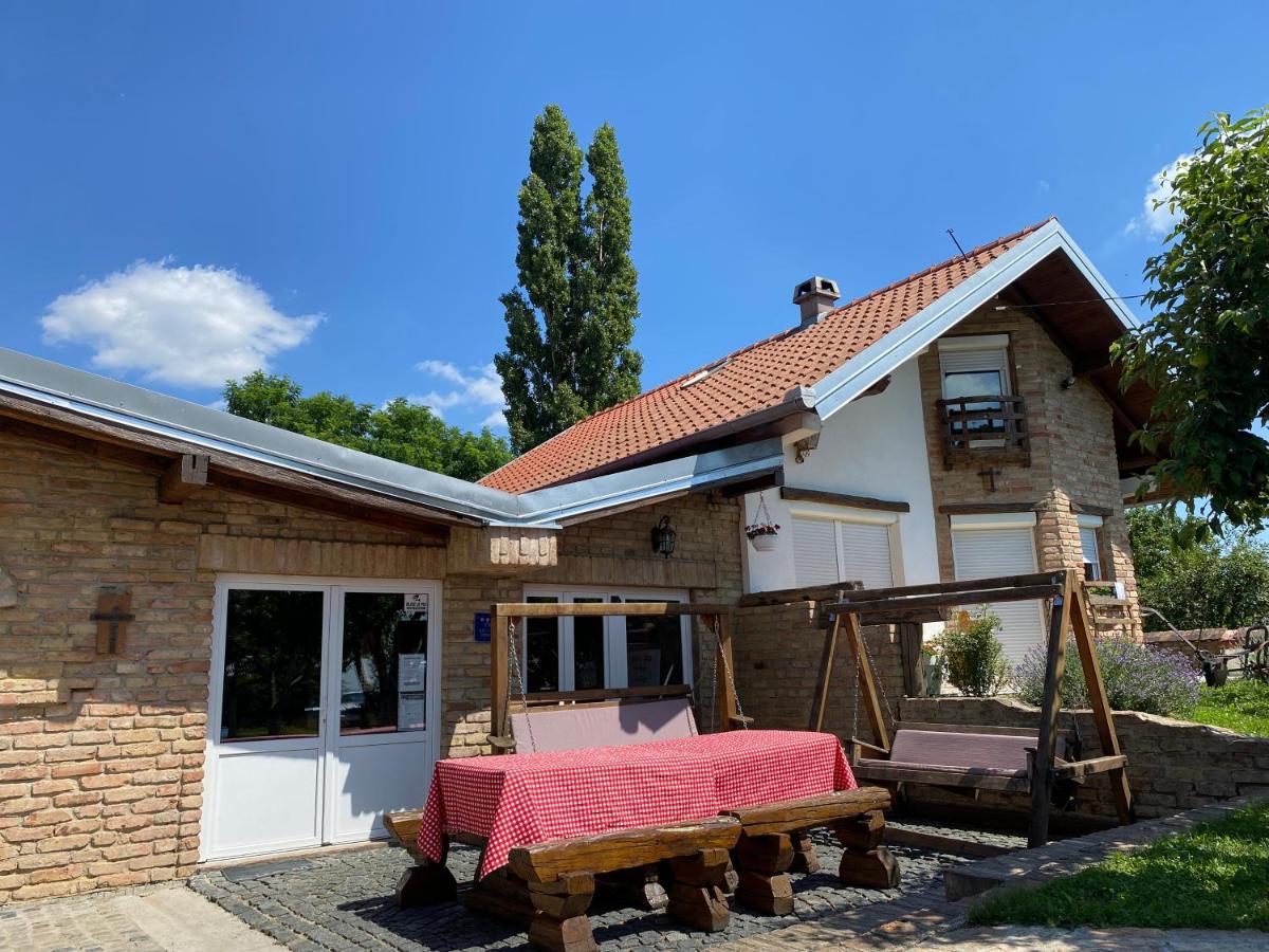 Matanovi Dvori Villa Slavonski Brod Exteriör bild