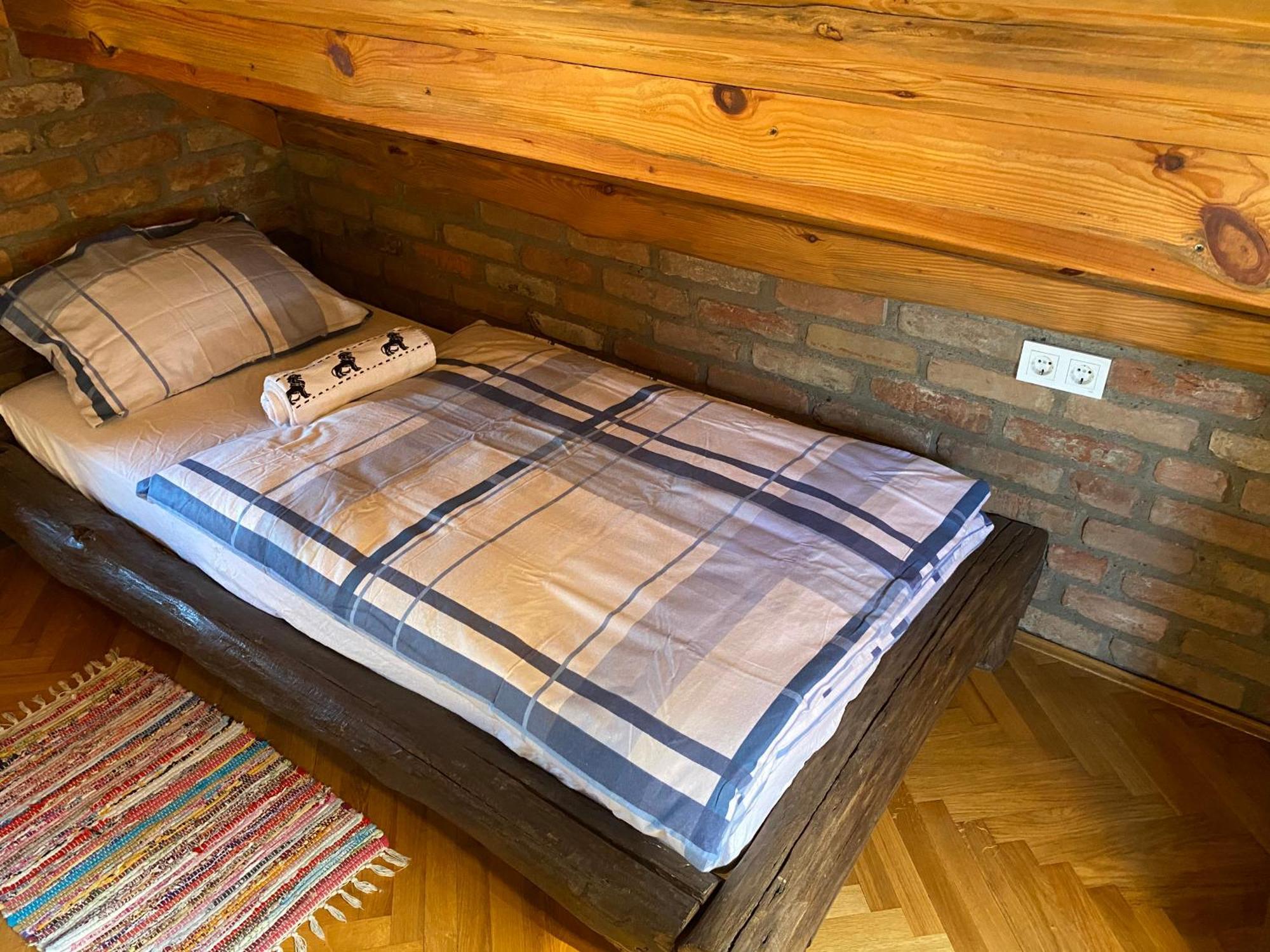 Matanovi Dvori Villa Slavonski Brod Exteriör bild