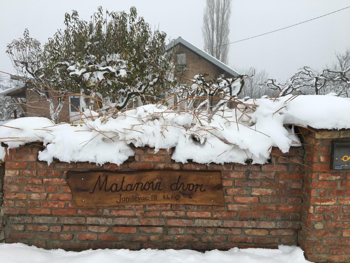 Matanovi Dvori Villa Slavonski Brod Exteriör bild